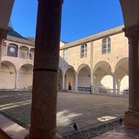 Casa Bianca A Finalborgo * Finale Ligure